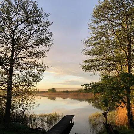 펜션 Haus Am Mit Steg, Boot, Kamin Und Sauna - Mecklenburgische Seenplatte Blankensee (Mecklenburg-Vorpommern)