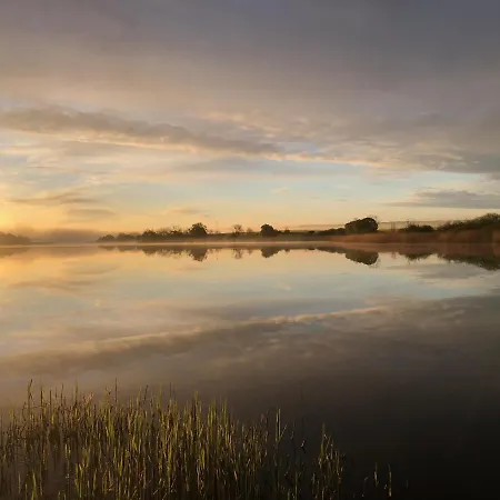 Haus Am Mit Steg, Boot, Kamin Und Sauna - Mecklenburgische Seenplatte 펜션
