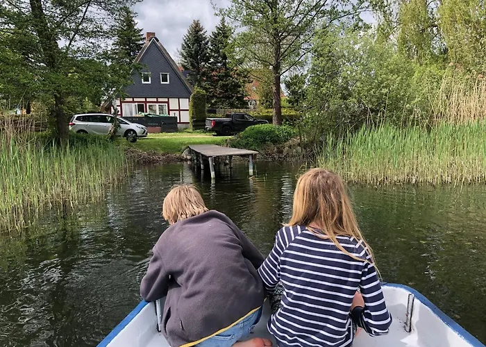 Haus Am Mit Steg, Boot, Kamin Und Sauna - Mecklenburgische Seenplatte *